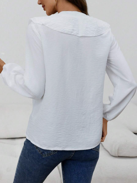 Blusa cuello en V y volantes Ingrid