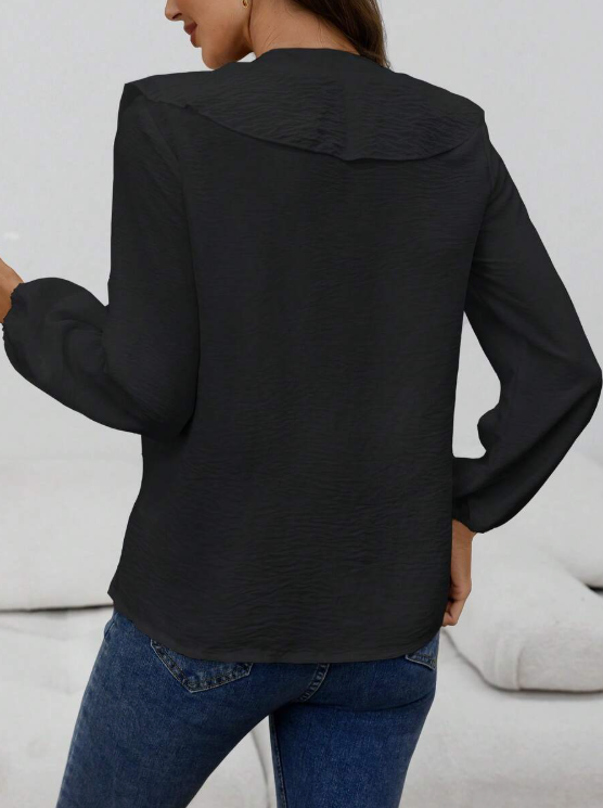 Blusa cuello en V y volantes Ingrid